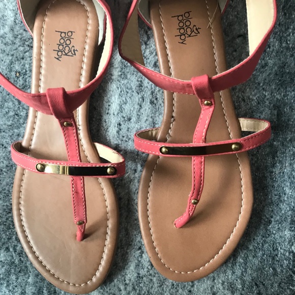 PacSun Gladiator Sandal w/ Gold Plate - Picture 3 of 7